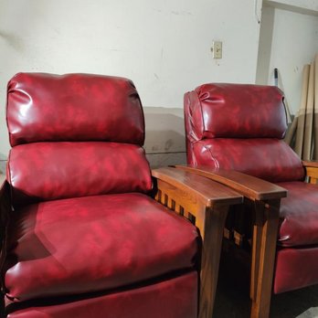 KG Upholstery - Photo - Furniture Reupholstery Near Me - Ottawa, Ontario KG Upholstery - Photo - Furniture Reupholstery Near Me - Ottawa, Ontario