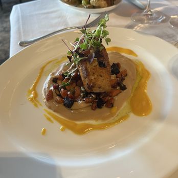 Bourbon & Fig - Lounges Near Me - Lake Ridge, Virginia