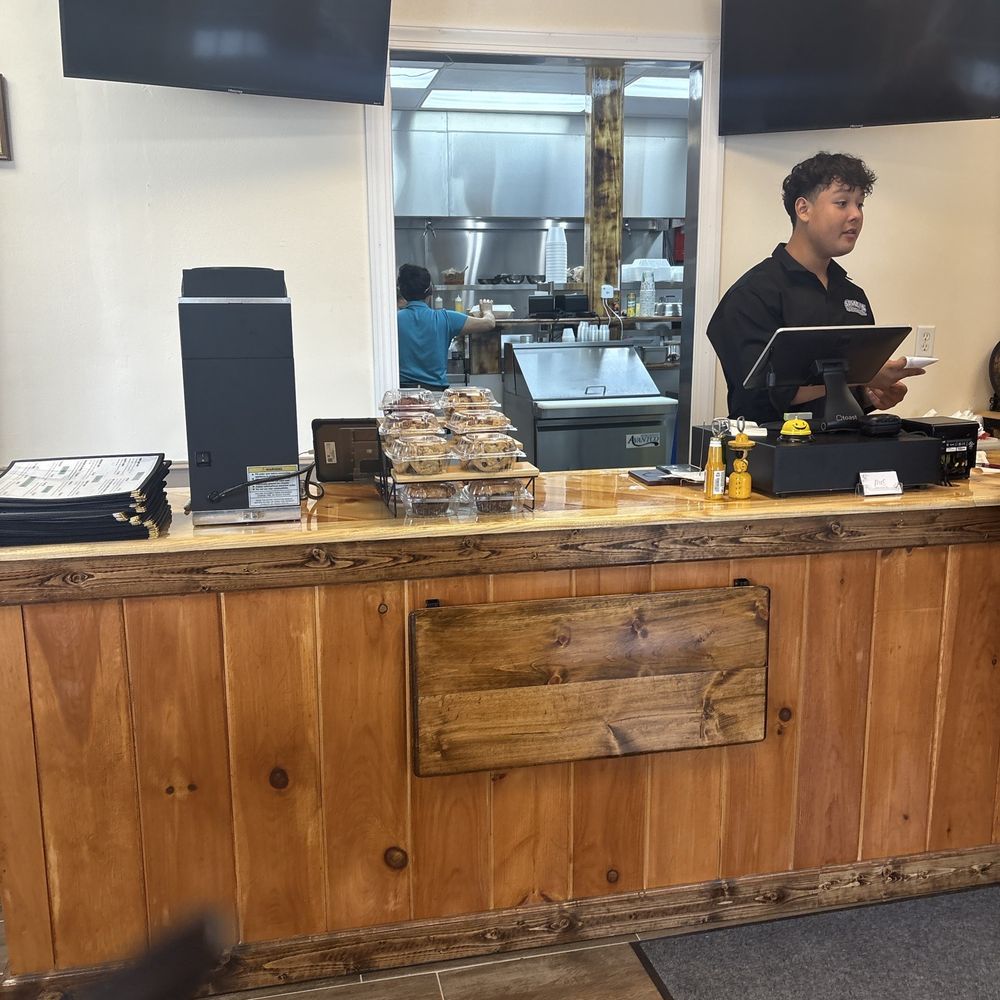 Susie's Mexican Grill - Front counter and kitchen view - Mexican Near Me - Hanover, Pennsylvania Susie's Mexican Grill - Front counter and kitchen view - Mexican Near Me - Hanover, Pennsylvania