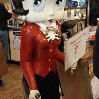 Goldie's Route 66 Diner - Diners Near Me - Williams, Arizona