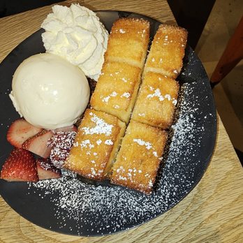 Spot Dessert Bar - Toast - Desserts Near Me - New York, New York