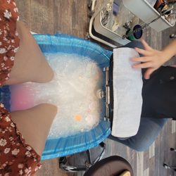Harmony Nails - Foot soak