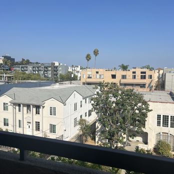 Chateau Apartments - View - Apartments Near Me - Los Angeles, California Chateau Apartments - View - Apartments Near Me - Los Angeles, California