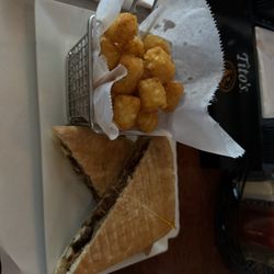 North Village Tavern