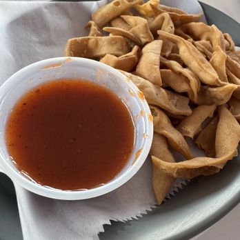 Shalimar Restaurant - Starter namak pare and dip - Indian Near Me - Iselin, New Jersey
