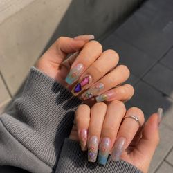 Nail Isle