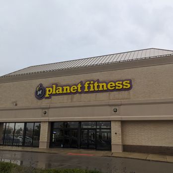 Planet Fitness - Planet Fitness, West Dundee - Gyms Near Me - West Dundee, Illinois Planet Fitness - Planet Fitness, West Dundee - Gyms Near Me - West Dundee, Illinois