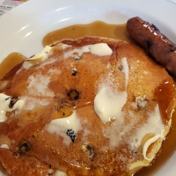 Dolli's Diner - Blueberry pancakes and sausage - Burgers Near Me - Nacogdoches, Texas Dolli's Diner - Blueberry pancakes and sausage - Burgers Near Me - Nacogdoches, Texas