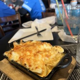 Harrys Mac N Cheese needed more seasoning basic mac n cheese Harrys Mac N Cheese needed more seasoning basic mac n cheese