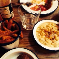 Porky's BBQ - Sweet potato fries and mac&cheese - both great
