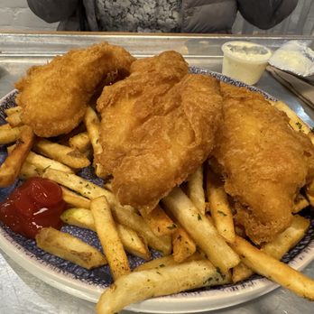 California Fish Grill - Seafood Near Me - Costa Mesa, California