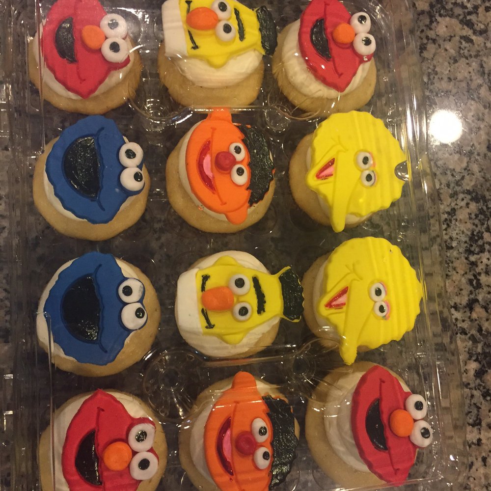 Alexandra Sweets & Co. - Cupcakes! - Desserts Near Me