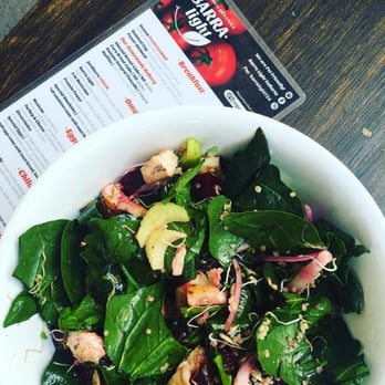 Barra Light - Delicious chicken spinach salad with quinoa, jicama, black olives, red onions & sunflower seeds. - Salad Near Me - Puerto Vallarta, JAL