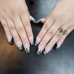 Alluring Nails