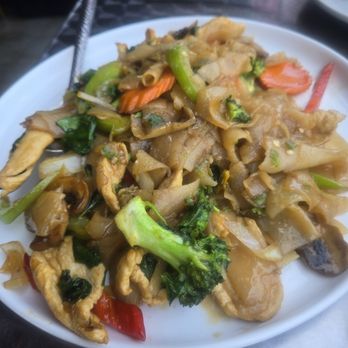 The Second Owl - Pad Kee Mao - Thai Near Me - Long Beach, California The Second Owl - Pad Kee Mao - Thai Near Me - Long Beach, California