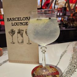 Barcelona Lounge - Gin and tonic