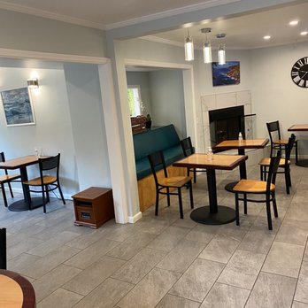Colton Inn - Breakfast Area - Hotels Near Me - Monterey, California Colton Inn - Breakfast Area - Hotels Near Me - Monterey, California
