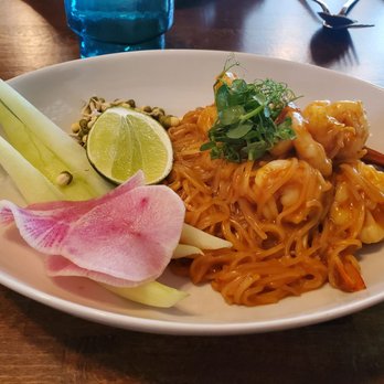 Chalong - Thai Near Me - New York, New York