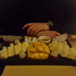Le TIGrr - Plateau de fruits + nems au chocolat (11€ par personne)