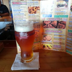 WingHouse Bar & Grill