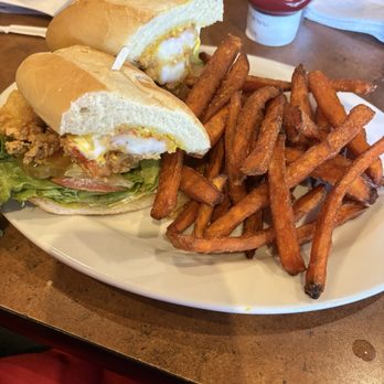 Che'yla's Southern Cuisine - Shrimp Po boy with sweet potato fries - Soul Food Near Me - Fairfield, California Che'yla's Southern Cuisine - Shrimp Po boy with sweet potato fries - Soul Food Near Me - Fairfield, California