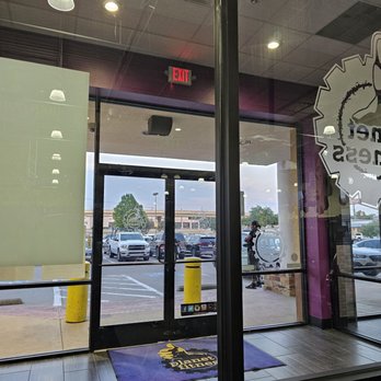 Planet Fitness - It's a good night - Gyms Near Me - Plano, Texas Planet Fitness - It's a good night - Gyms Near Me - Plano, Texas