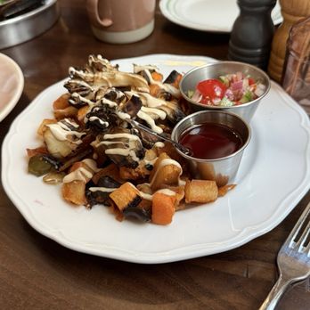 Cafe Yaya - Coffee & Tea Near Me - Chicago, Illinois