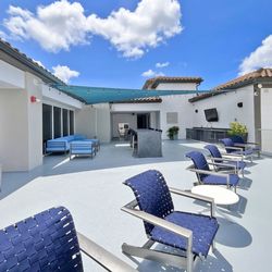Legacy Naples Apartments - Rooftop terrace