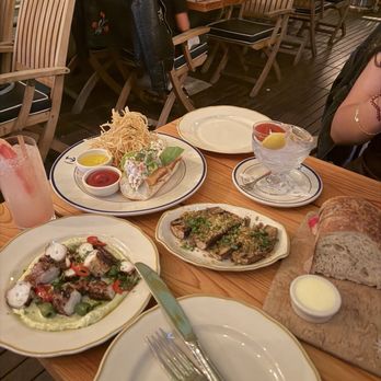 Clark's Oyster Bar–Houston - Seafood Near Me - Houston, Texas Clark's Oyster Bar–Houston - Seafood Near Me - Houston, Texas