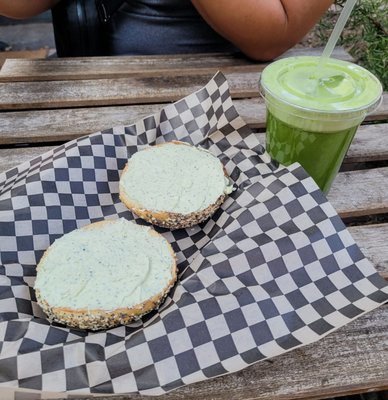 Freshies Bagels and Juice by null