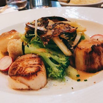 Le Hide - pan-cooked scallop - French Near Me - Paris, 75 Le Hide - pan-cooked scallop - French Near Me - Paris, 75