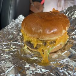Saratoga Sandwich Company - Cheeseburger