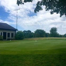 Winchester Golf Club - Free putting practice area