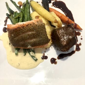 Personal & Private Chef Jon Stokes - Duo of salmon and short rib with green beans, carrots and garlic mashed potatoes. - Food Delivery Services Near Me Personal & Private Chef Jon Stokes - Duo of salmon and short rib with green beans, carrots and garlic mashed potatoes. - Food Delivery Services Near Me