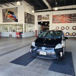 Toyota World of Newton