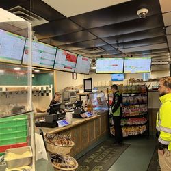 Romano's Pizza - Inside