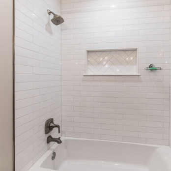 New Line Kitchen & Bathroom Remodeling - tub and shower - General Contractors Near Me - Plaines, Illinois