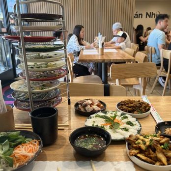 Quan Nhii - Vietnamese Near Me - Westminster, California