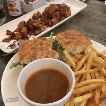 Fig Tree Cafe - Short Rib Sandwich and Side House Potatoes - Breakfast & Brunch Near Me - San Diego, California Fig Tree Cafe - Short Rib Sandwich and Side House Potatoes - Breakfast & Brunch Near Me - San Diego, California