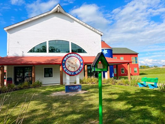 Vermont Teddy Bear Factory by null