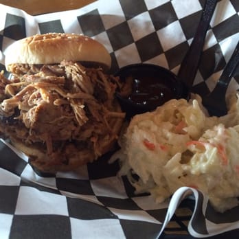 Battlefield Brew Works - Hardwood Smoked Pulled Pork - Breweries Near Me - Gettysburg, Pennsylvania Battlefield Brew Works - Hardwood Smoked Pulled Pork - Breweries Near Me - Gettysburg, Pennsylvania
