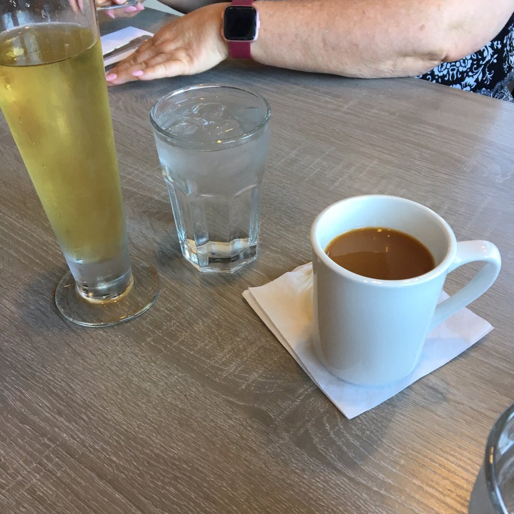 Broken Yolk Cafe - Apple juice and coffee - Breakfast & Brunch Near Me - Mesa, Arizona Broken Yolk Cafe - Apple juice and coffee - Breakfast & Brunch Near Me - Mesa, Arizona