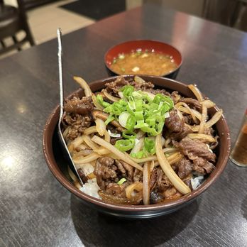 Ajisen Ramen - Gyudon $15.25, yum; restaurant rating 7.6/10 - Ramen Near Me - Temple City, California
