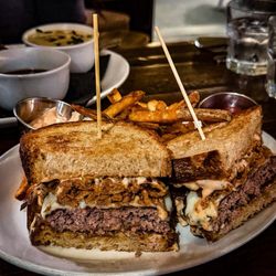 Hollywood Tavern - Patty melt 10/17/26