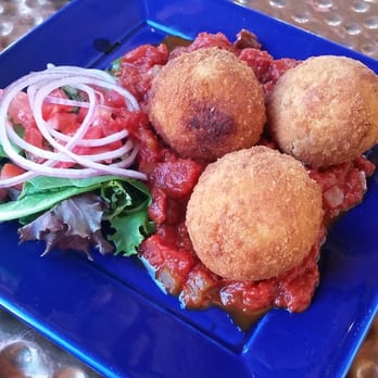 Ariano - Arancini - fried rice balls with mozzarella - Pizza Near Me - Media, Pennsylvania