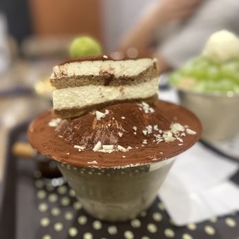 Snowday - Tiramisu bingsu - Large size with mochi - Desserts Near Me - Thornhill, Ontario