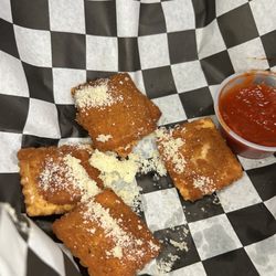 Rudi's - Fried ravioli