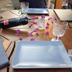 Panorama Restaurant - Nett eingedeckter Tisch für zwei