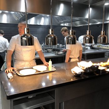 Restaurant Gordon Ramsay - The kitchen - French Near Me - London, XGL Restaurant Gordon Ramsay - The kitchen - French Near Me - London, XGL
