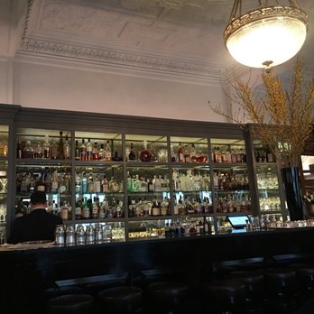 Connaught Bar - Bars Near Me - London, XGL